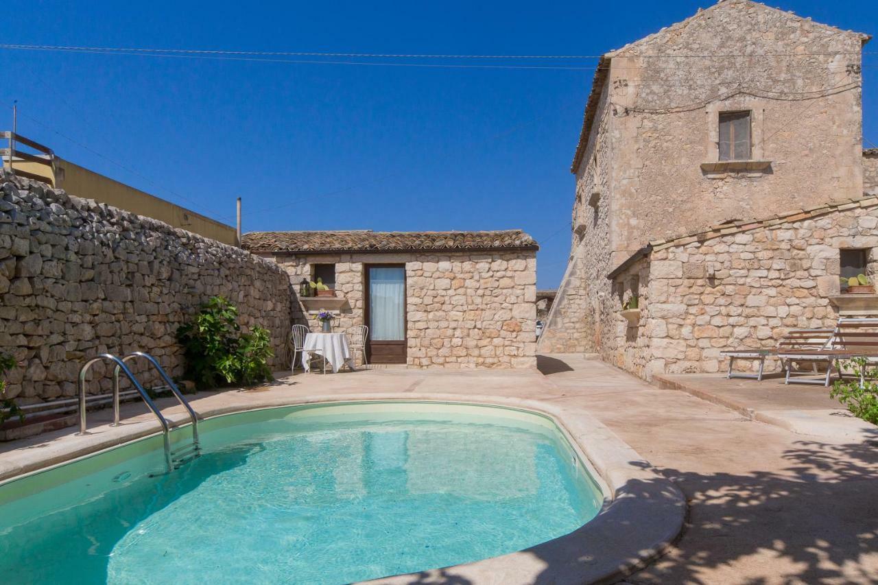 Casale Del Coccio Guest House Scicli Exterior photo