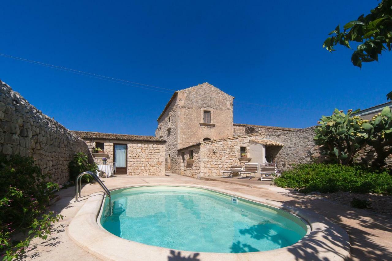 Casale Del Coccio Guest House Scicli Exterior photo